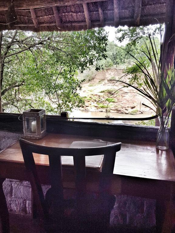 House In The Wild Guest House มาไซมารา ภายนอก รูปภาพ