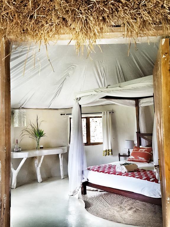 House In The Wild Guest House มาไซมารา ภายนอก รูปภาพ